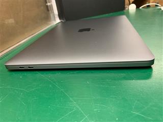 Apple MacBook Pro (13